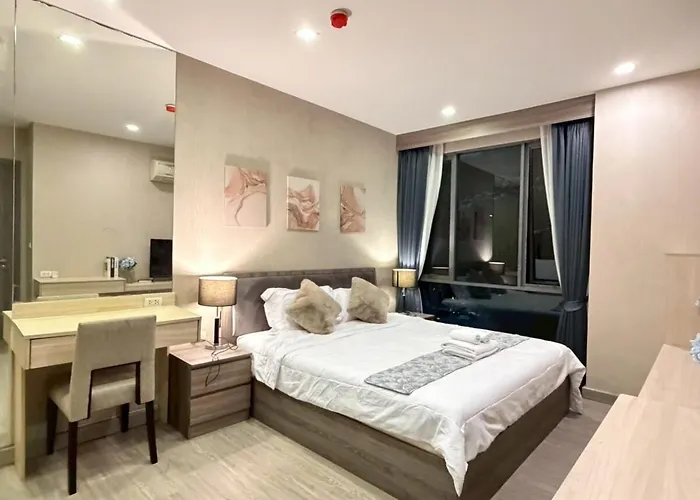 2 Bed 2 Bath Luxury Convention Center Bangkok