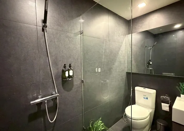 2 Bed 2 Bath Luxury Convention Center *