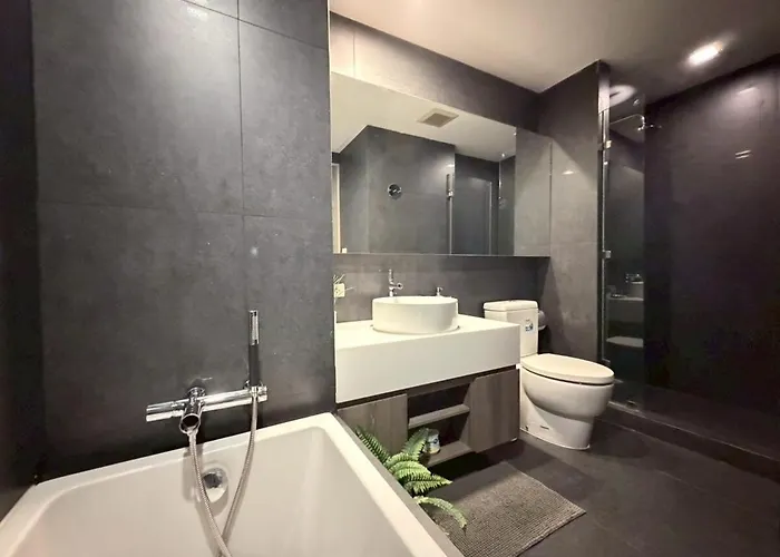 2 Bed 2 Bath Luxury Convention Center Appartement Bangkok